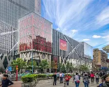 包含广州富力跌入降级区，困境愈发严峻的词条